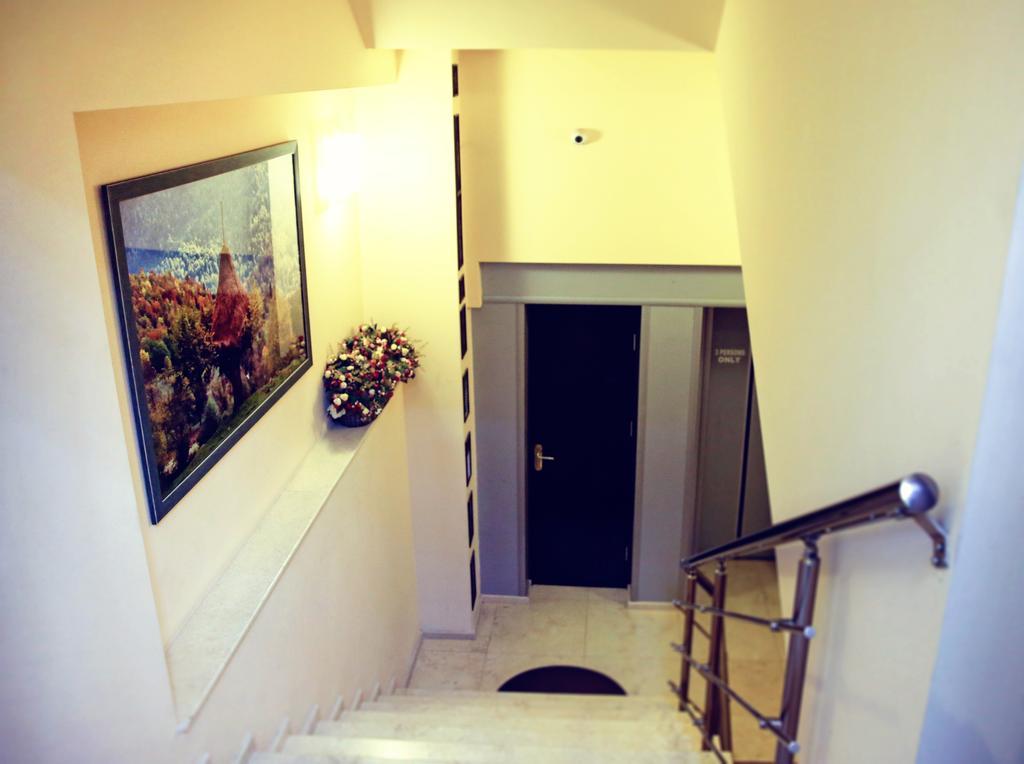 Rondo Hotel Тбілісі Екстер'єр фото
